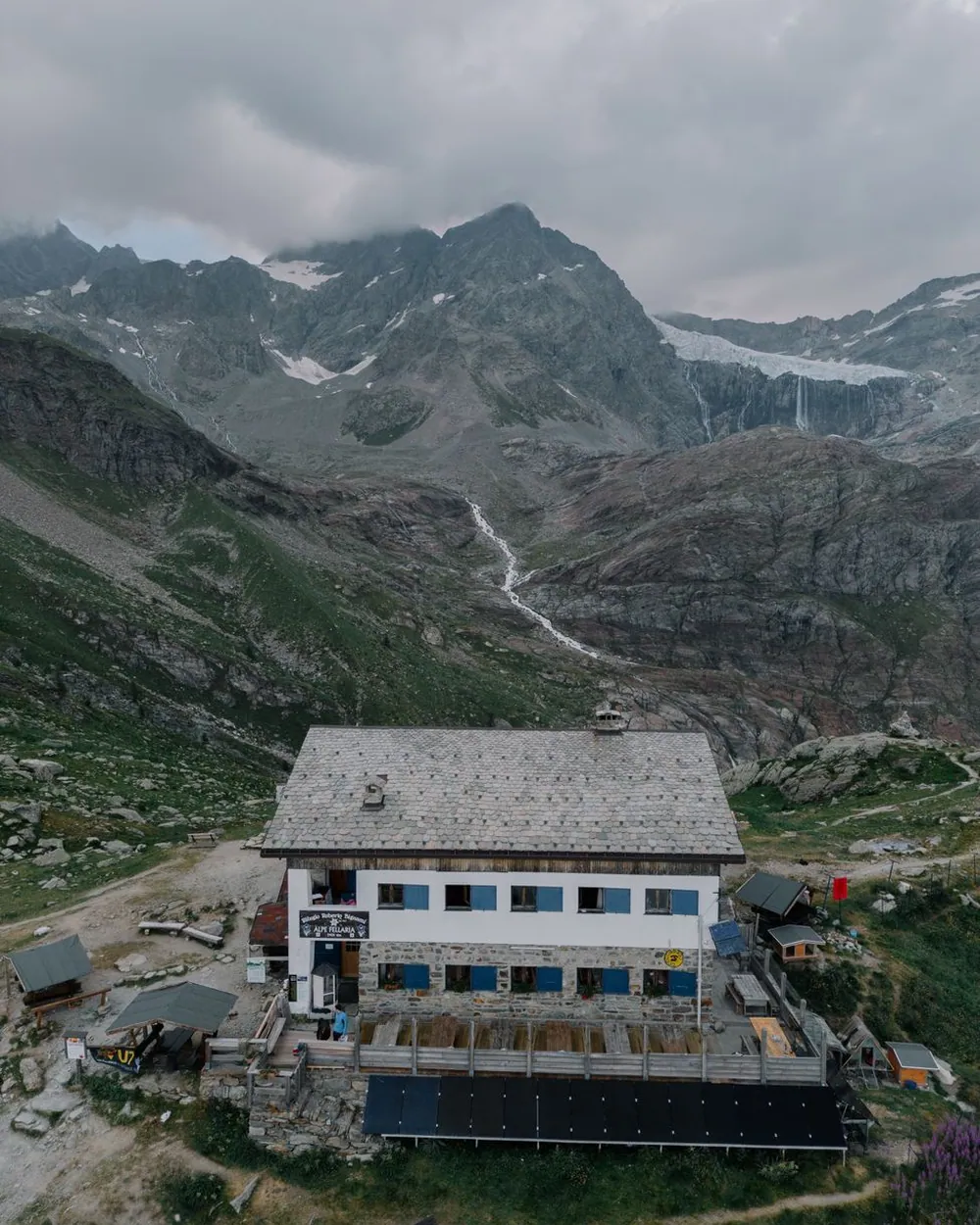Gîte de montagne dans un îlet du cirque de Mafate