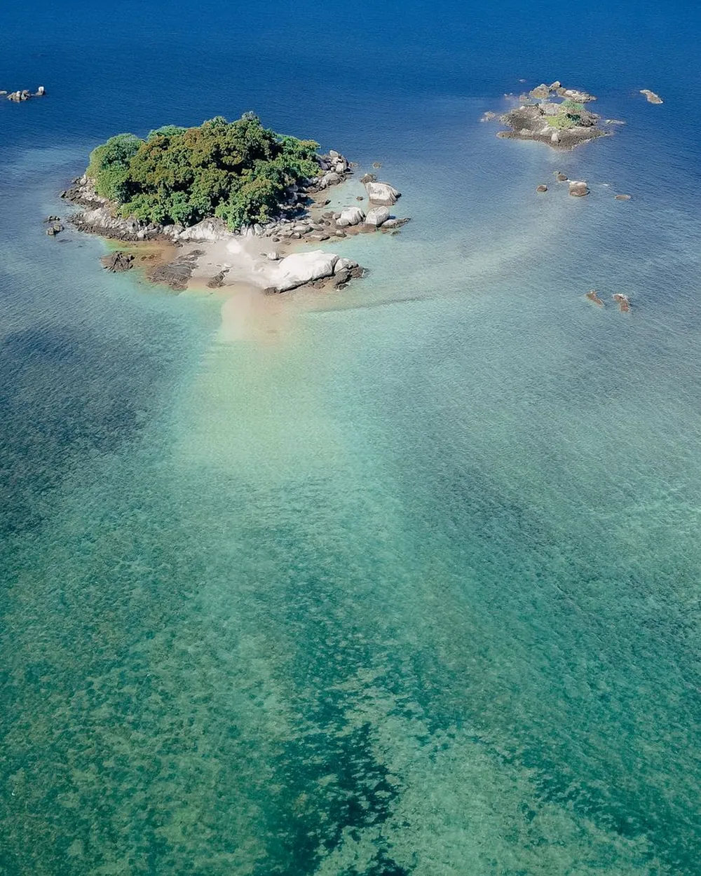 Lagon et îlots de Rodrigues vus depuis les hauteurs